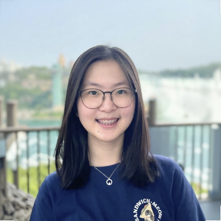 Charis Tsang